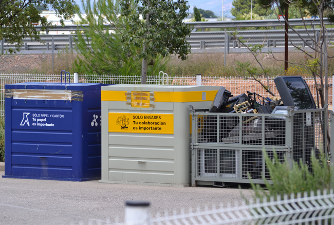 Le Point Propre d'Almendralejo fait confiance à Toutconteneurs.fr pour ses nouvelles installations.